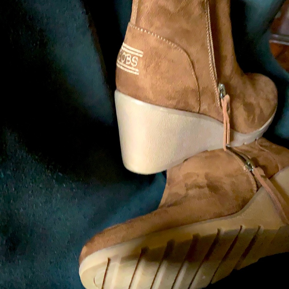 Skechers Suede boots